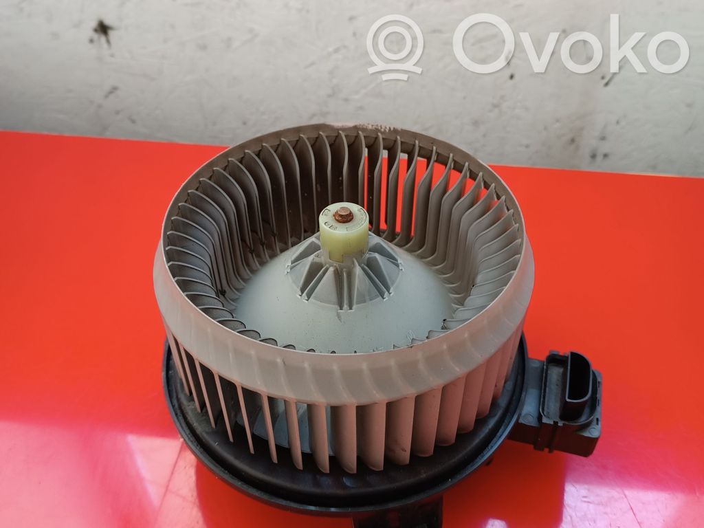Jaguar XF Ventilator aerotermă