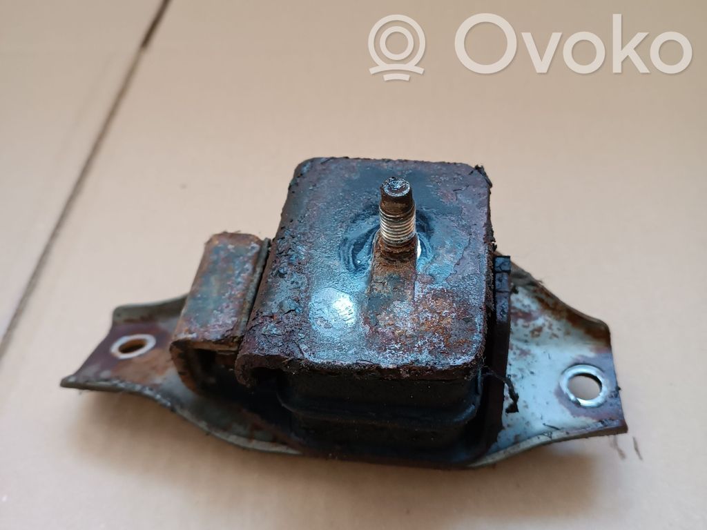 Engine mount bracket   NOCODE