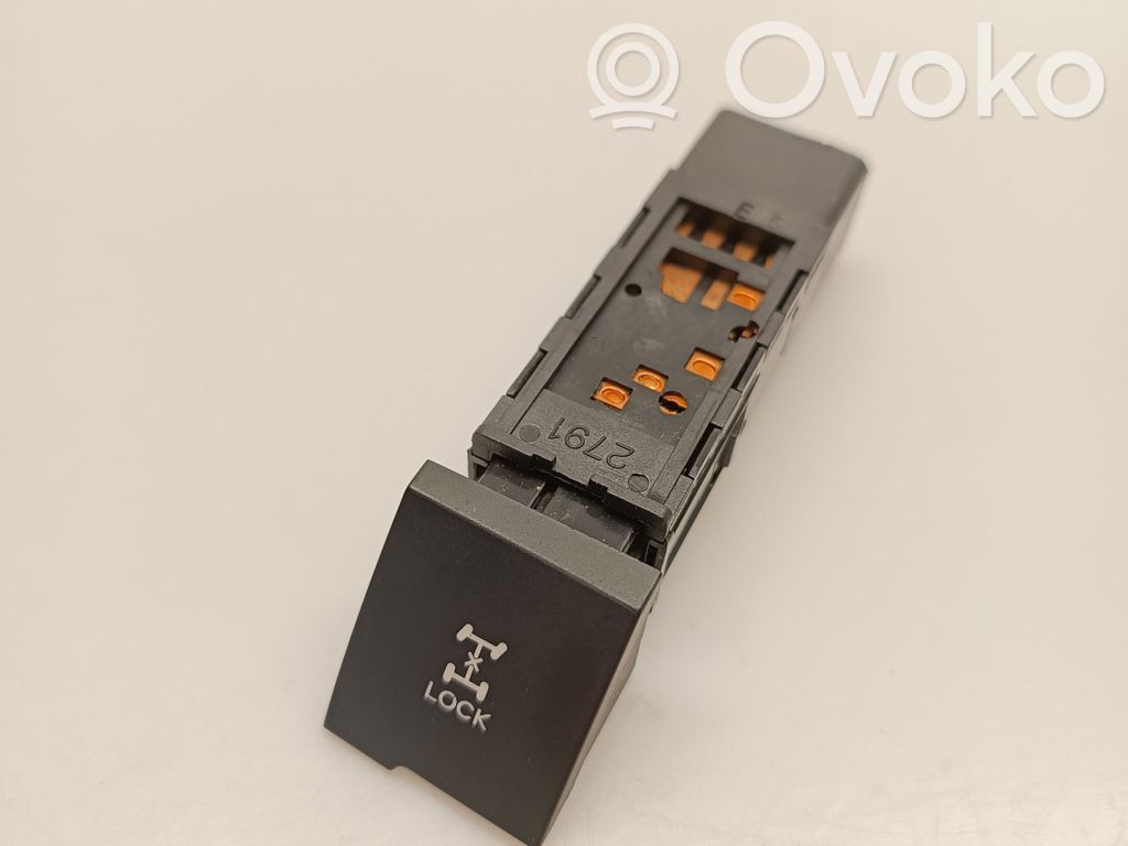 KIA Sorento Differential lock switch 