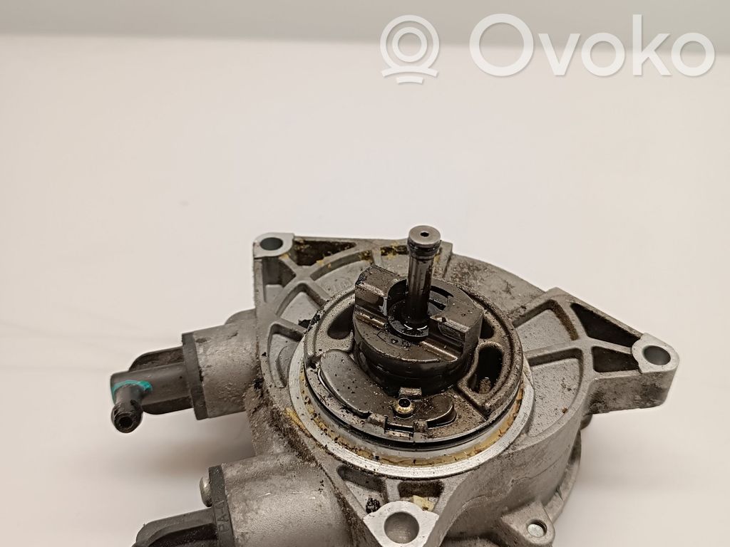 Chevrolet Cruze Pompă vacuum 