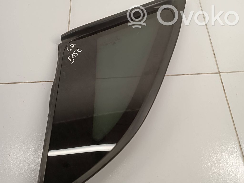 KIA Sorento Finestrino laterale posteriore
