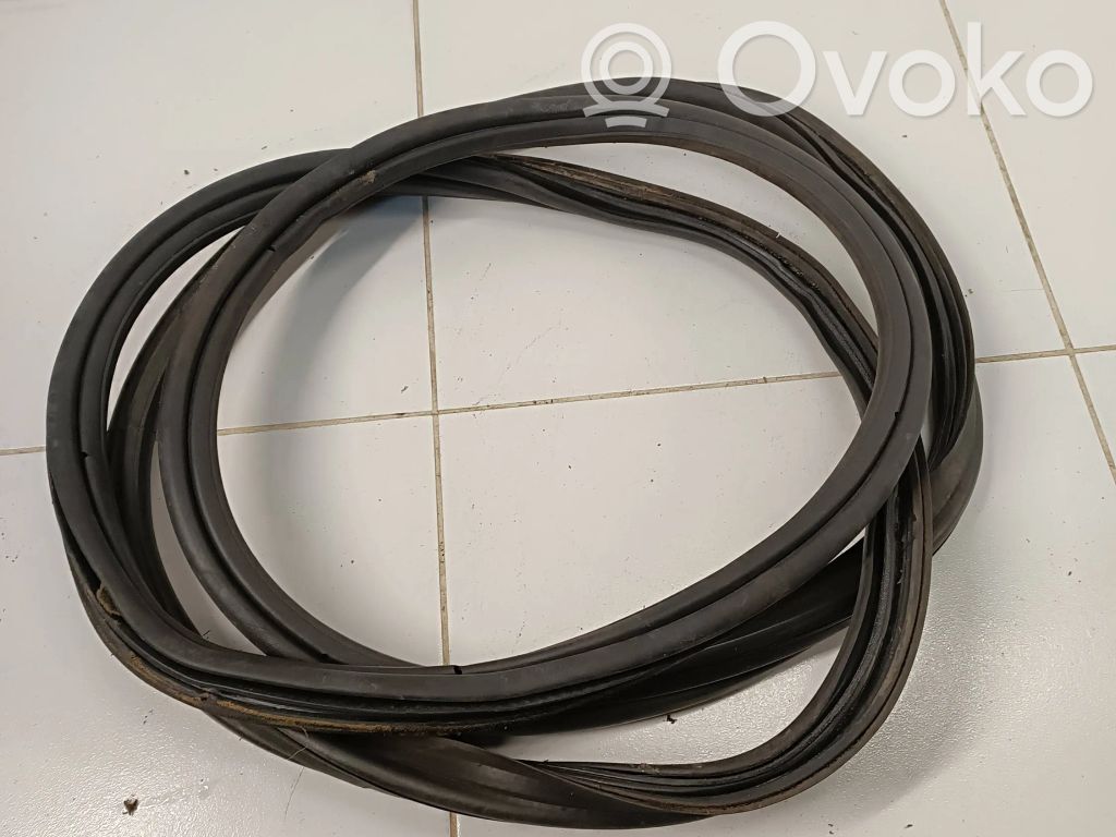 Bagažinės sandarinimo guma (ant kėbulo)   N0CODE