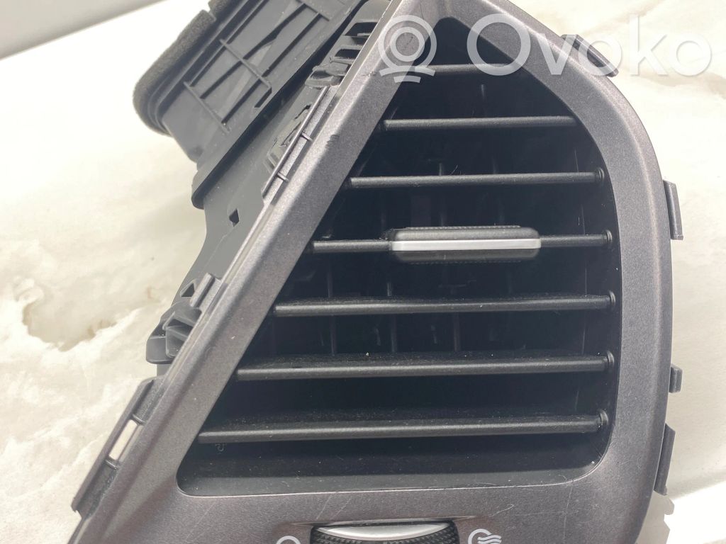 Hyundai Santa Fe Copertura griglia di ventilazione laterale cruscotto 