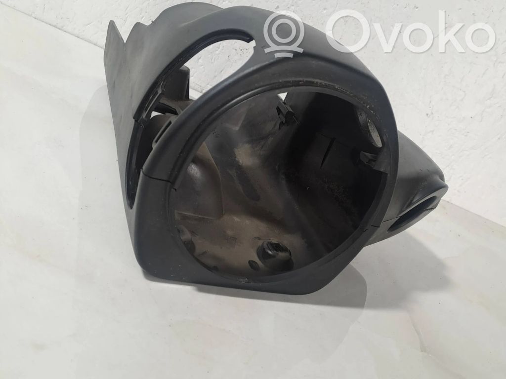 Iveco Daily 6th gen Elementy poszycia kolumny kierowniczej 