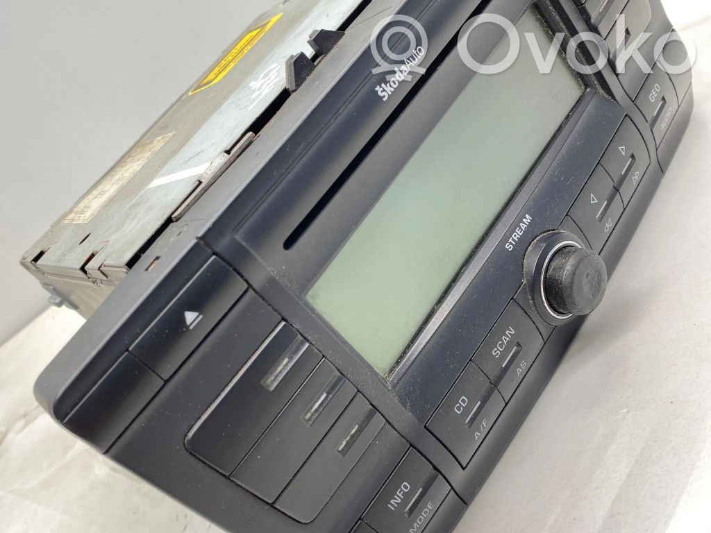 Skoda Yeti (5L) Panel / Radioodtwarzacz CD/DVD/GPS 