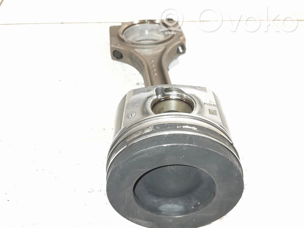 BMW 5 F10 F11 Piston cu bielă 