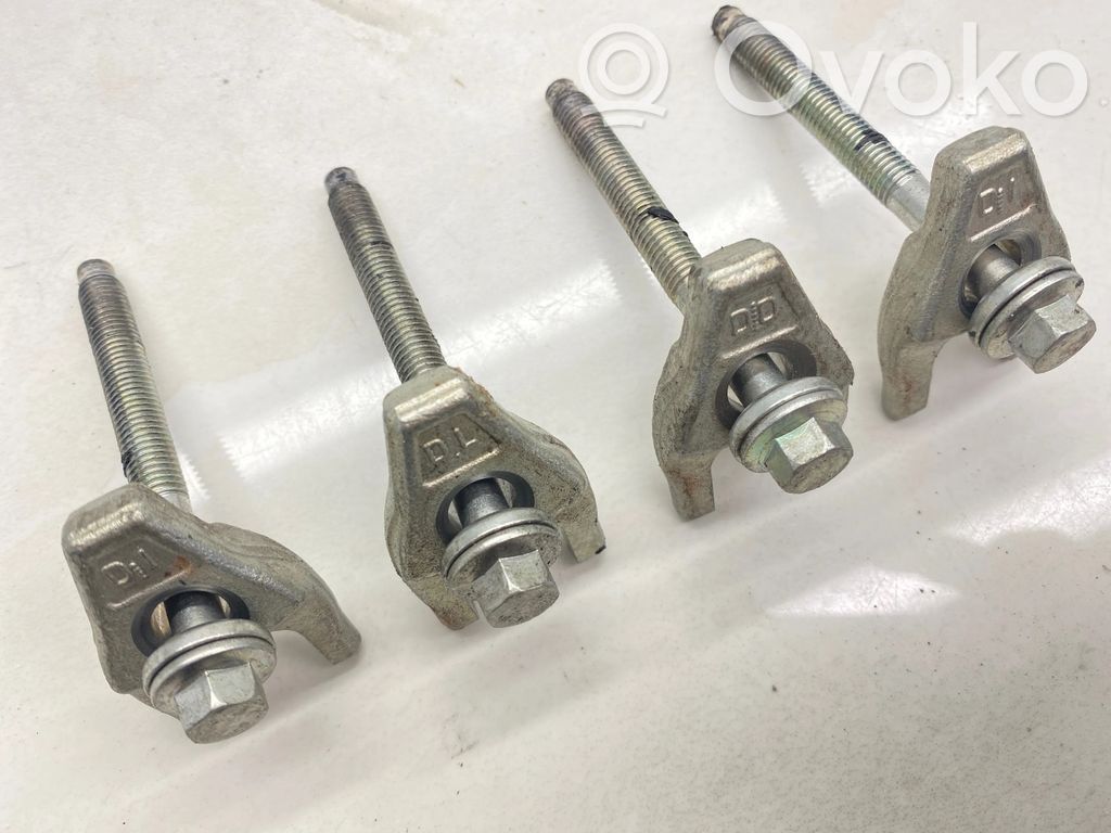 Renault Master III Fuel Injector clamp holder 