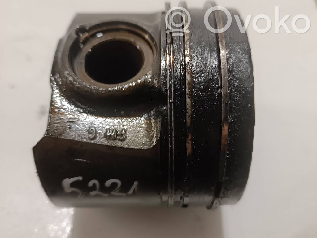 Piston   0851E