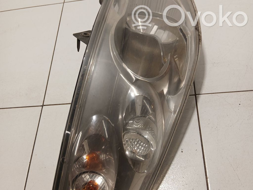 Renault Master III Headlight/headlamp 
