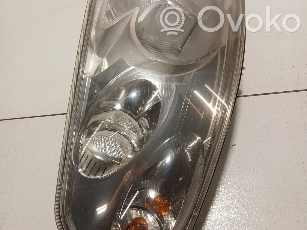 Renault Master III Phare frontale 
