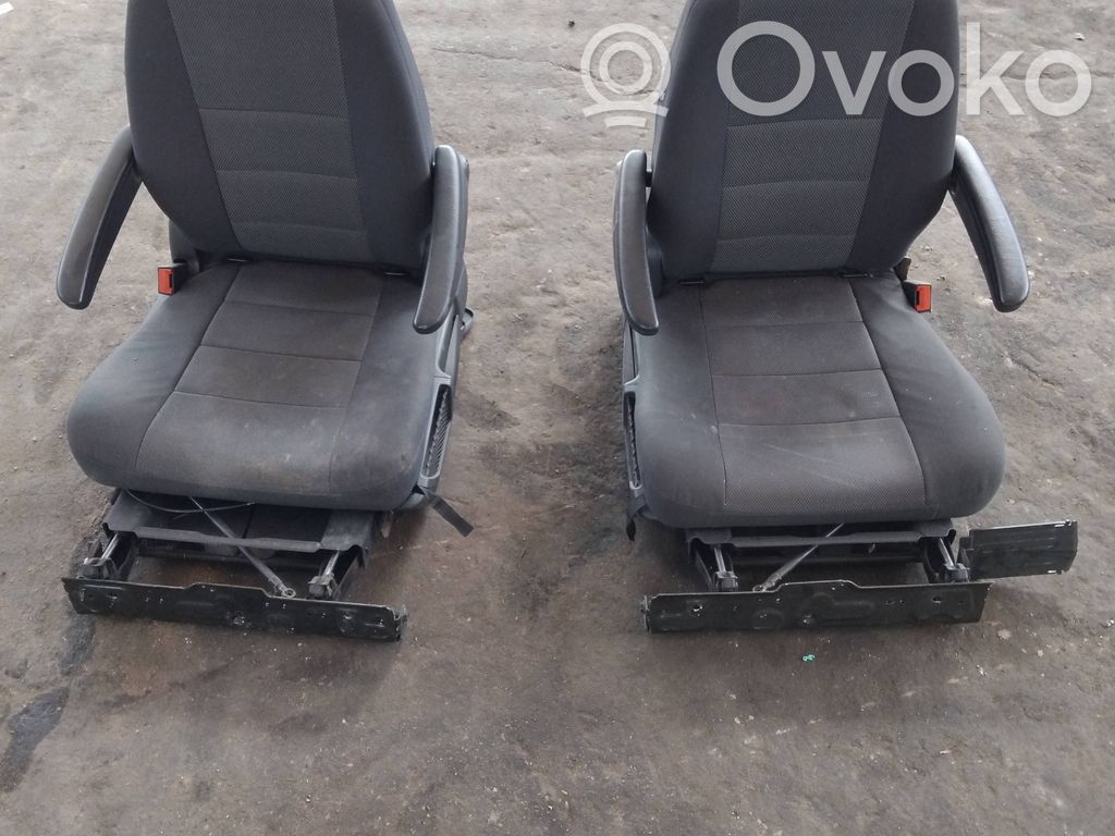 Chrysler Grand Voyager V Al treilea rând de scaune 