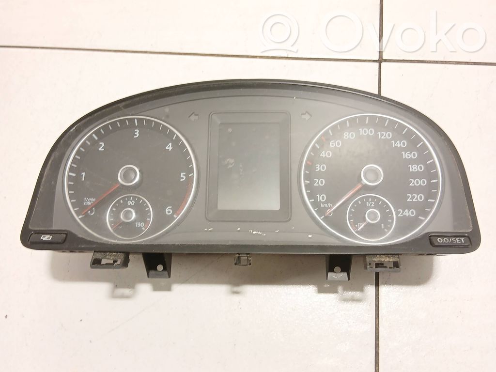 Volkswagen Caddy Licznik / Prędkościomierz 