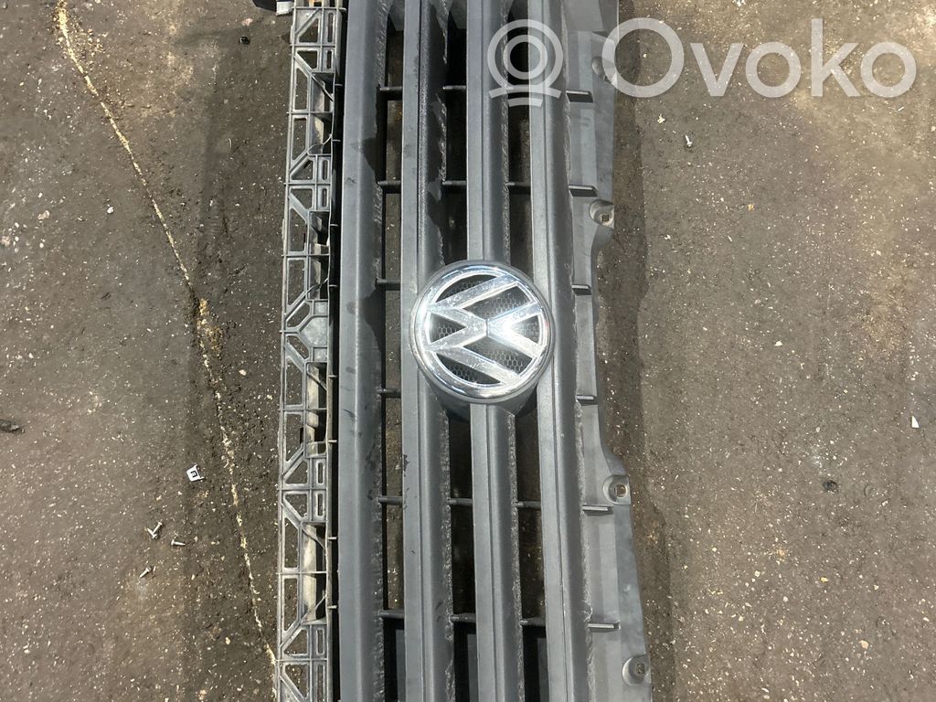 Grilă radiator față   2E0853653E