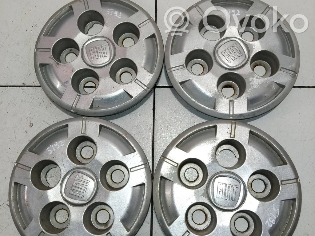 Fiat Ducato Tapacubos original de rueda 