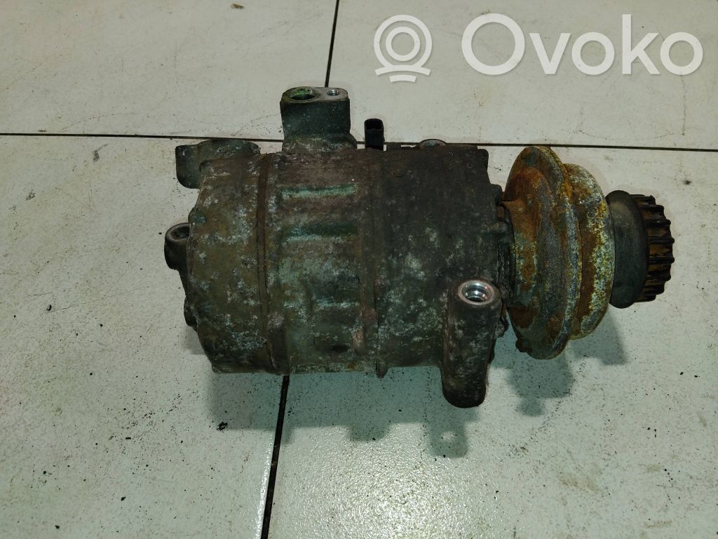 Volkswagen Transporter - Caravelle T5 Compressore aria condizionata (A/C) (pompa)