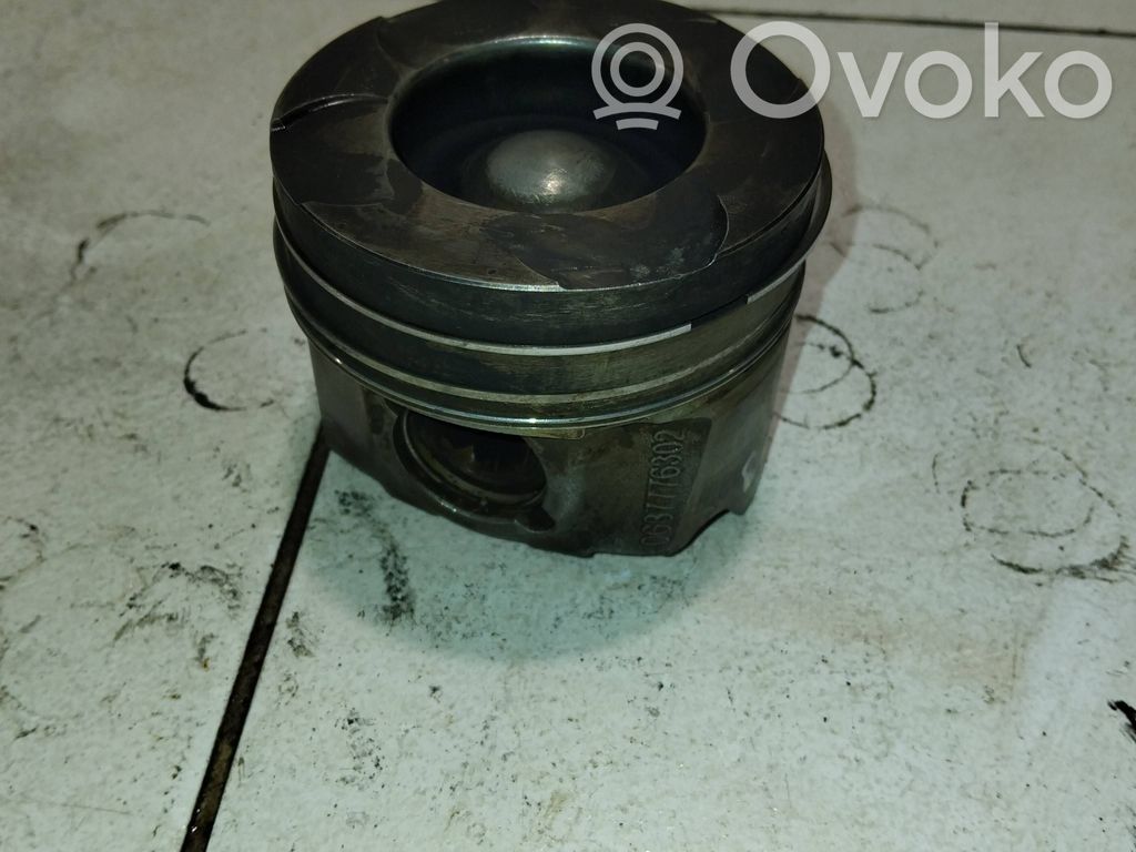 Pistón   0687776302