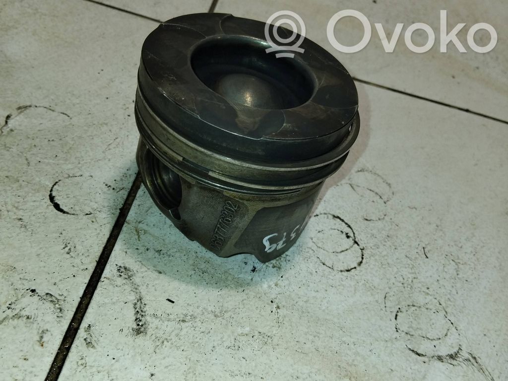 Pistón   0687776302