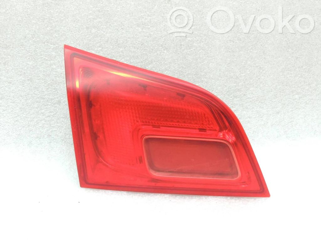 Opel Astra J Lampy tylnej klapy bagażnika 