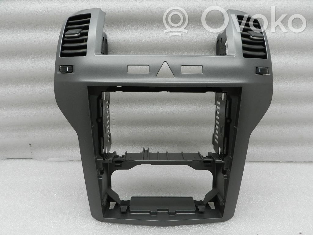 Opel Zafira B Grilă ventilație centrală 