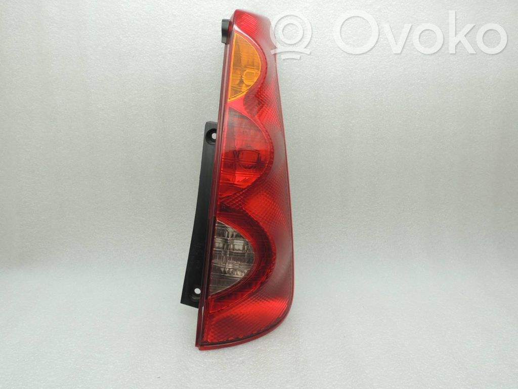 Nissan Note (E11) Rear/tail lights 