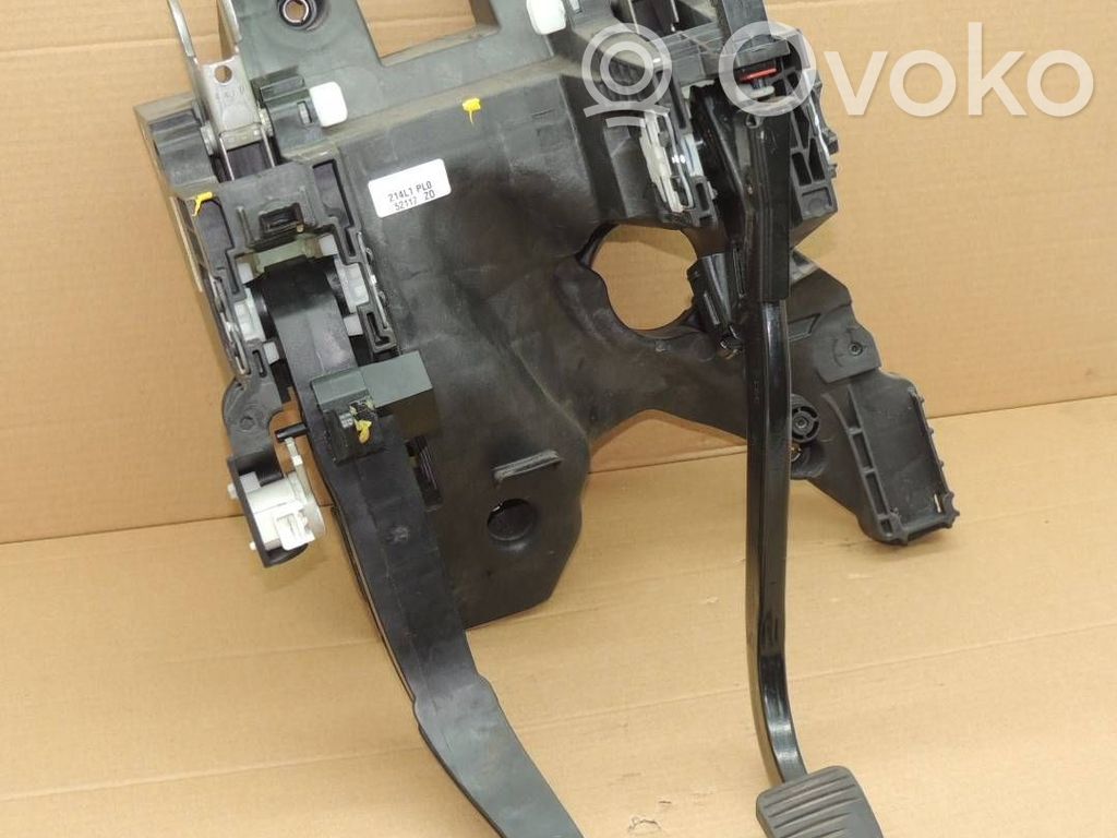 Opel Meriva B Brake pedal 