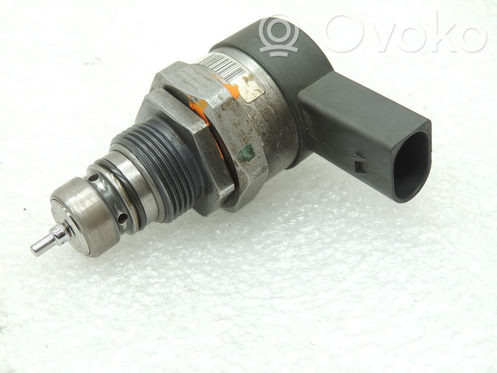 BMW 3 F30 F35 F31 Degvielas spiediena regulators 