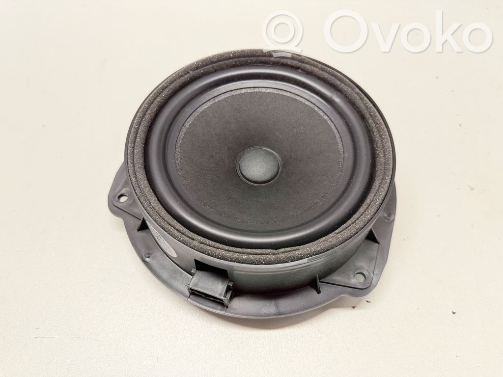 Audi A3 8Y Altavoz de la puerta trasera 