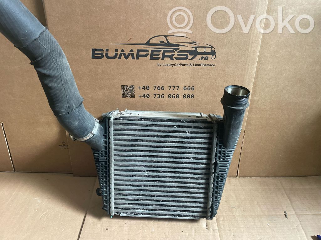 Porsche Panamera (971) Chłodnica powietrza doładowującego / Intercooler 