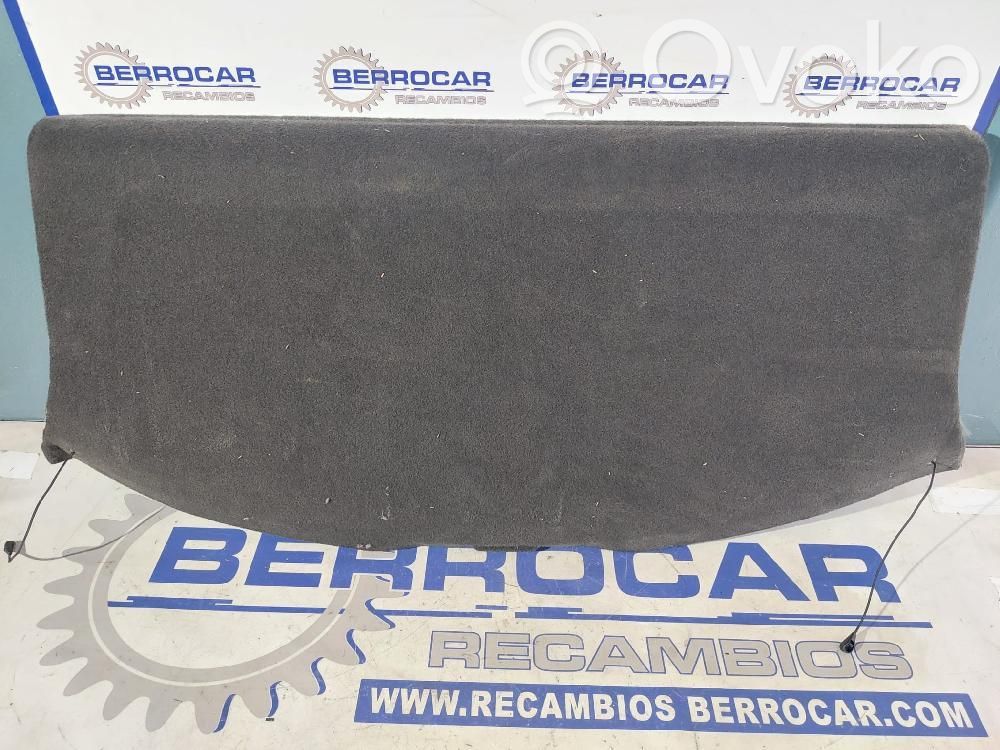 Seat Leon (5F) Hattuhylly 