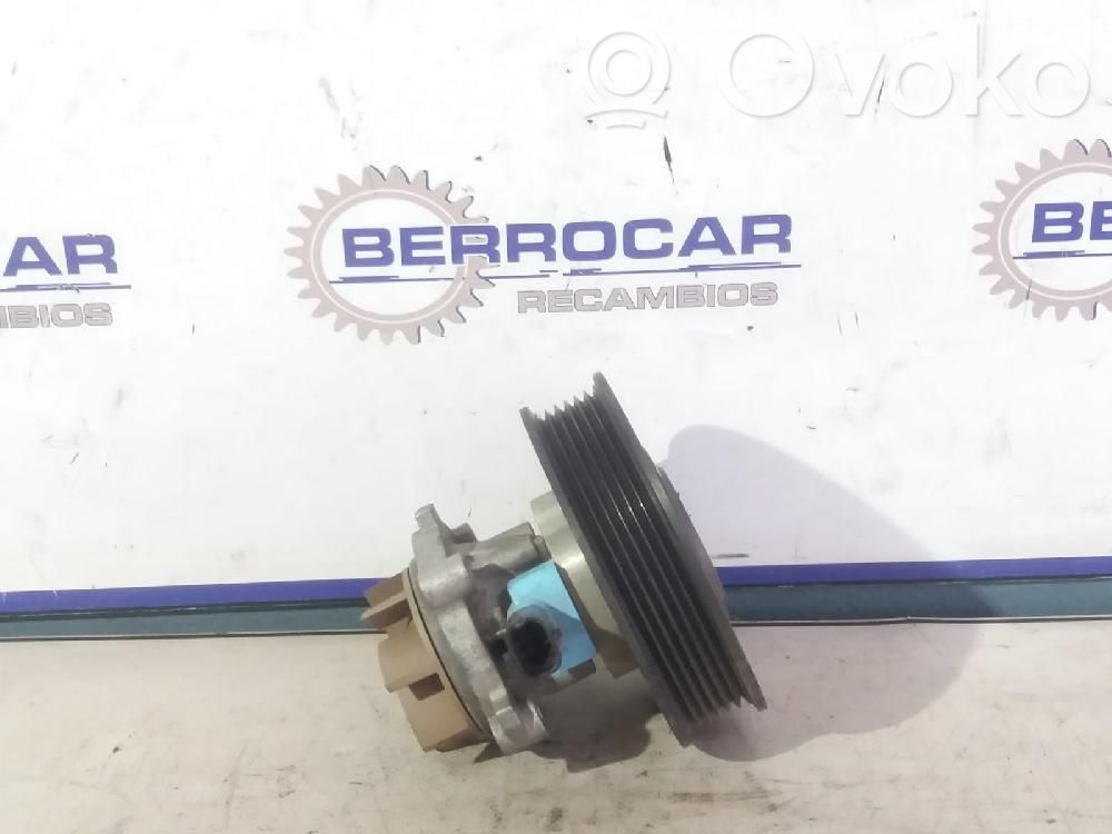 Opel Corsa E Vandens pompa 