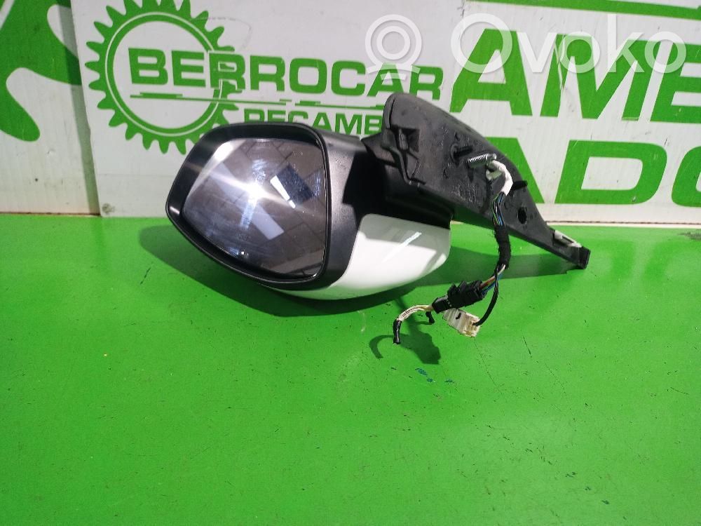 Citroen C3 Front door electric wing mirror 