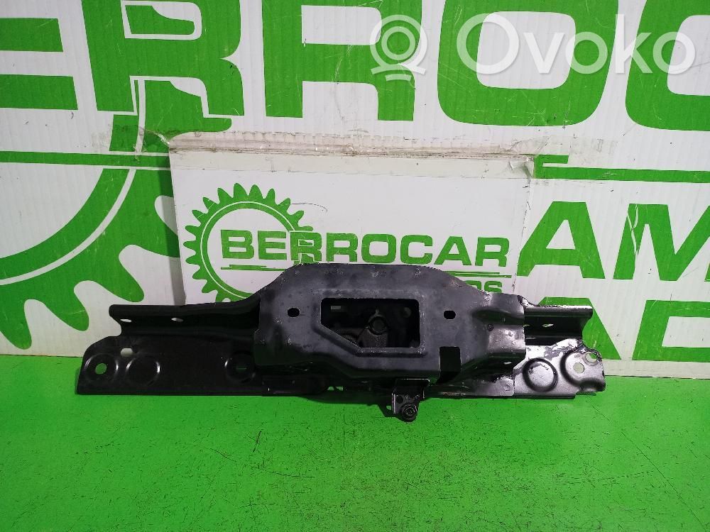 Opel Corsa E Suport superior panou fixare radiatoare 