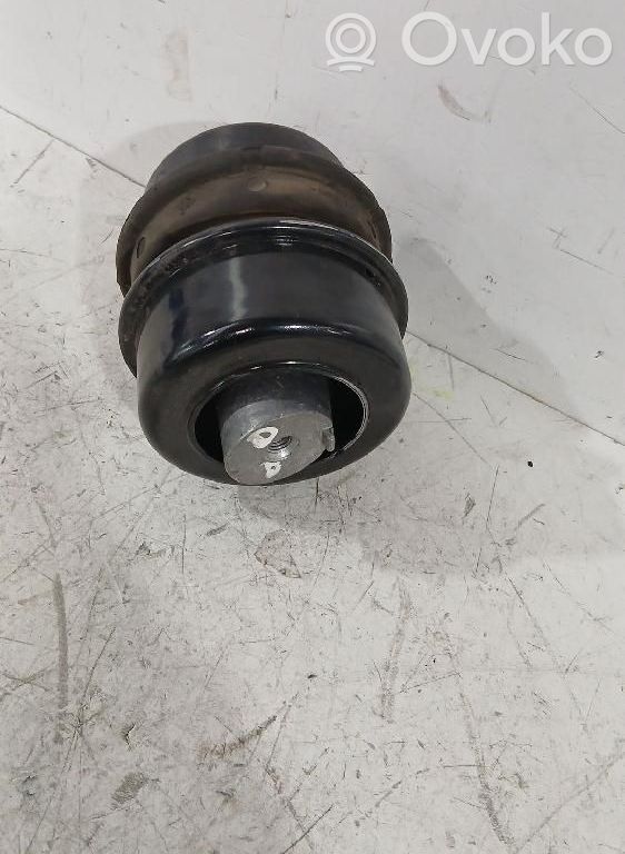Engine mount bracket   3D0199381Q