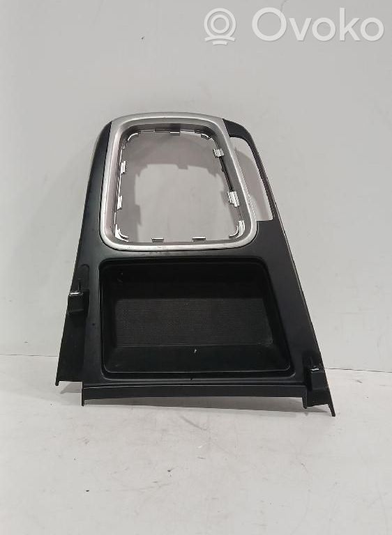 Muotolista   Y0006406