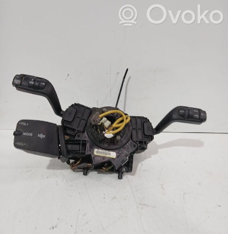 Interruptor de control multifunción   3M5T14A664