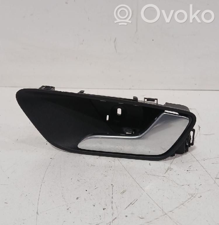 Manecilla interna puerta trasera   2403694