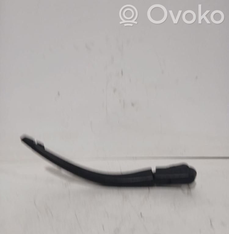Peugeot 107 Ramię wycieraczki szyby tylnej 