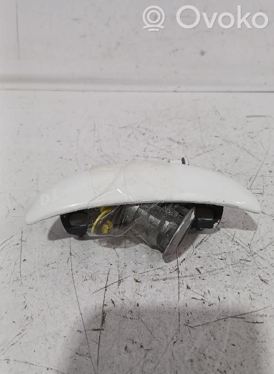 Manecilla externa puerta delantera   9101AJ