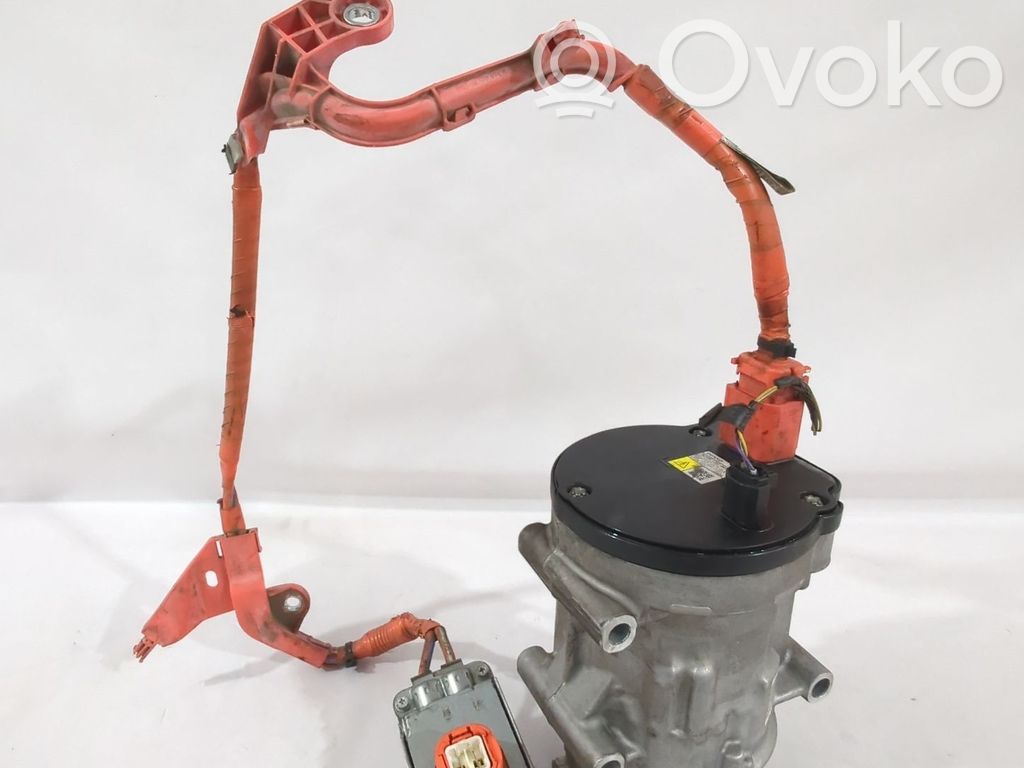 Toyota Corolla E160 E170 Ilmastointilaitteen kompressorin pumppu (A/C)