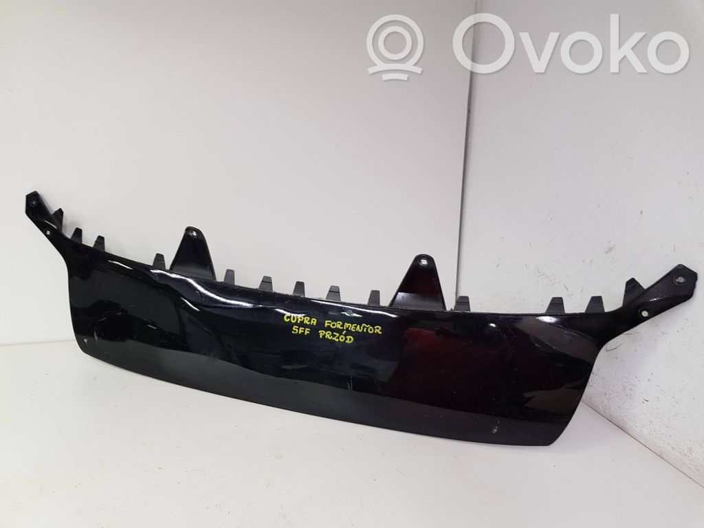 Borde del parachoques delantero   5FF805902A
