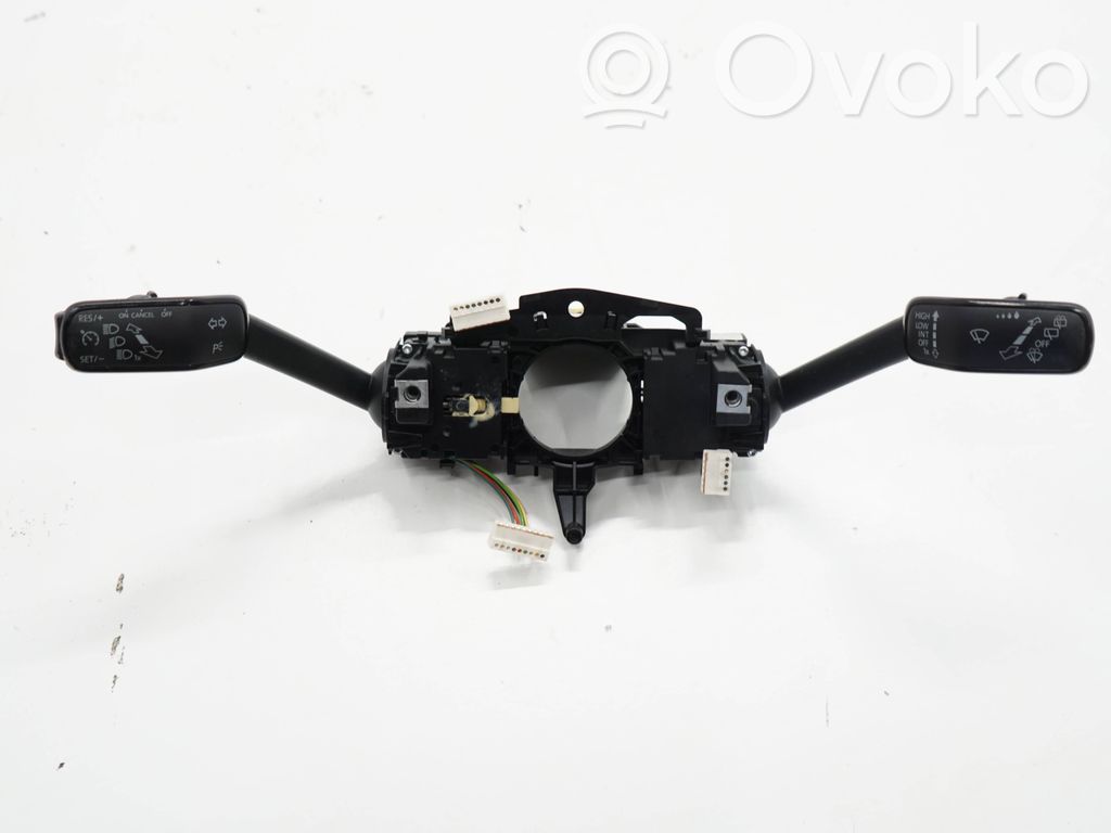 Seat Leon (5F) Wiper turn signal indicator stalk/switch 