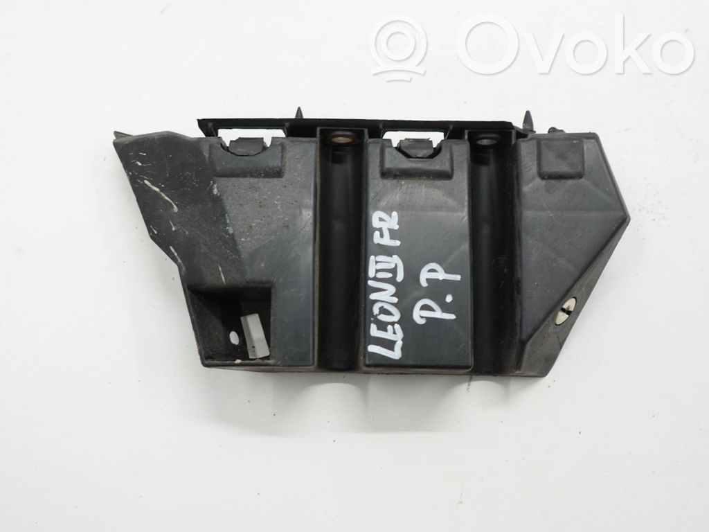 Seat Leon (5F) Front bumper mounting bracket 