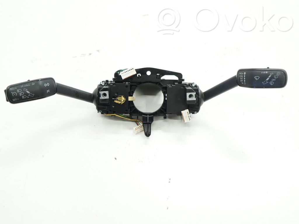 Skoda Octavia Mk3 (5E) Wiper turn signal indicator stalk/switch 