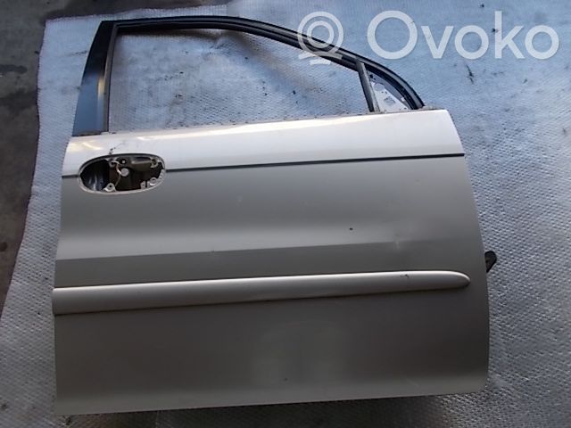 KIA Carnival Puerta delantera 