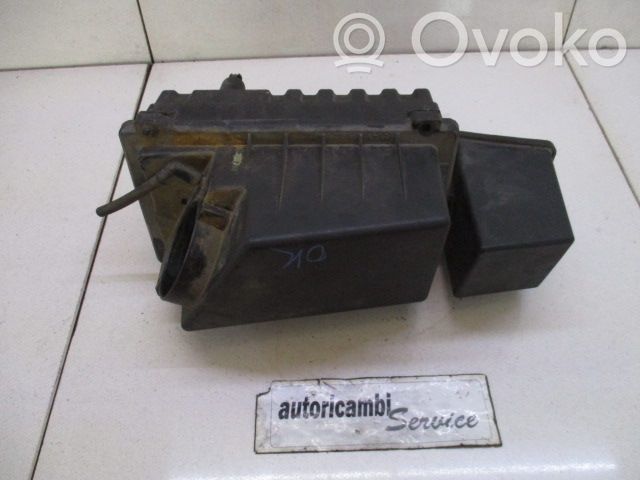 Air filter box   1213685