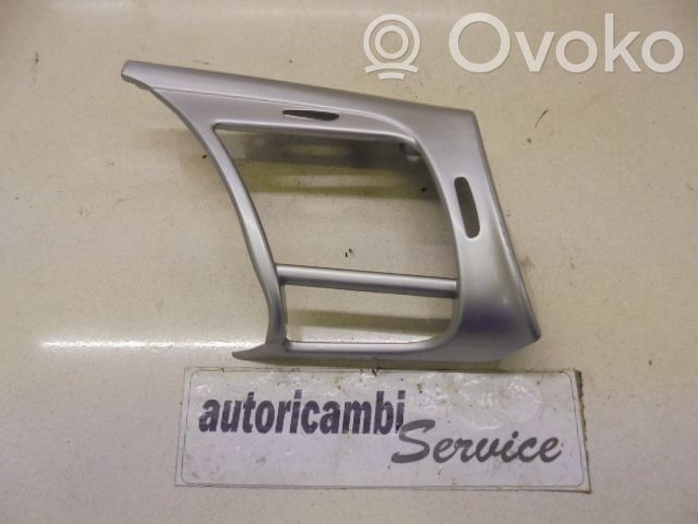 Moldura del panel   LS363150