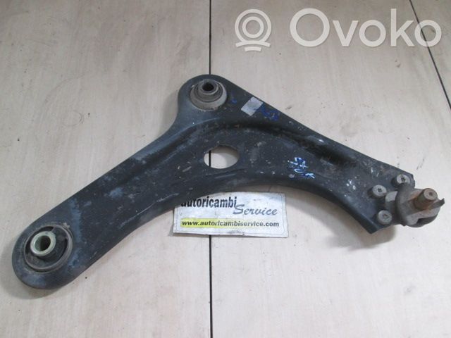 Citroen C3 Front lower control arm/wishbone 