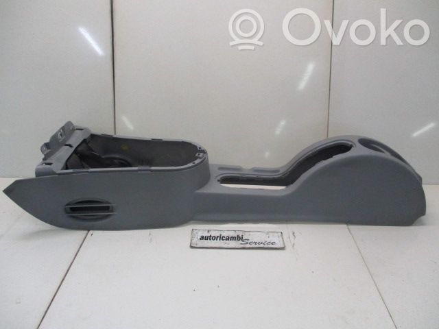 Citroen C3 Centrālā konsole 