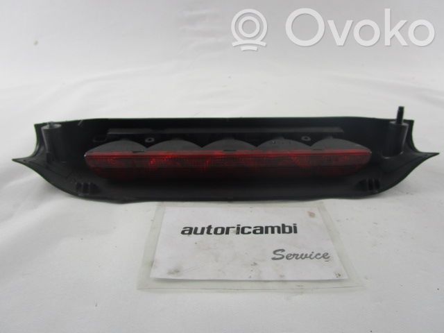 Lancia Y 840 Kolmas/lisäjarruvalo 
