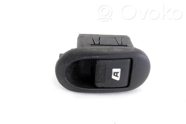 Electric window control switch   96401469XT